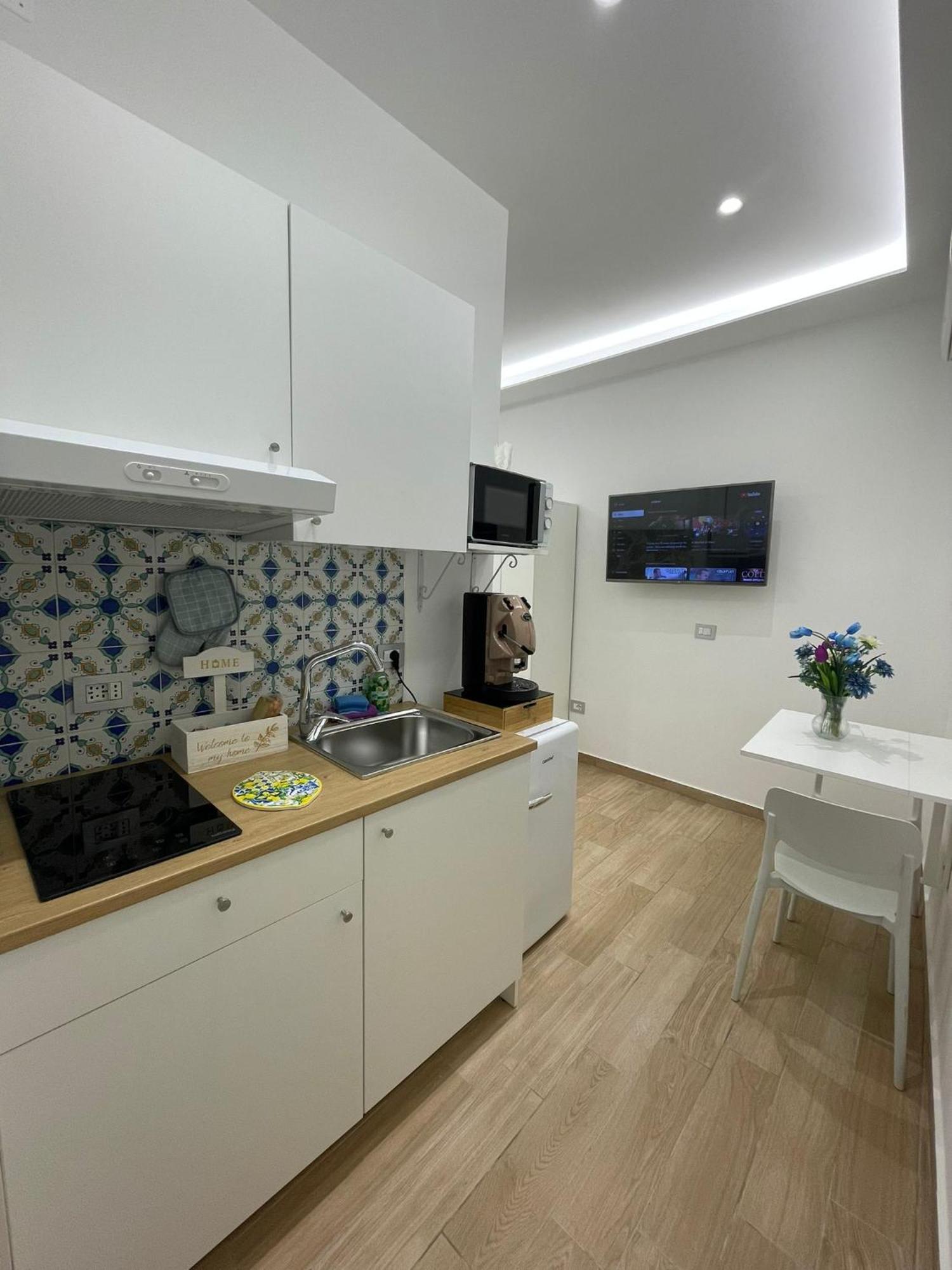 Civico 14 Chiaia Apartment Naples Exterior photo